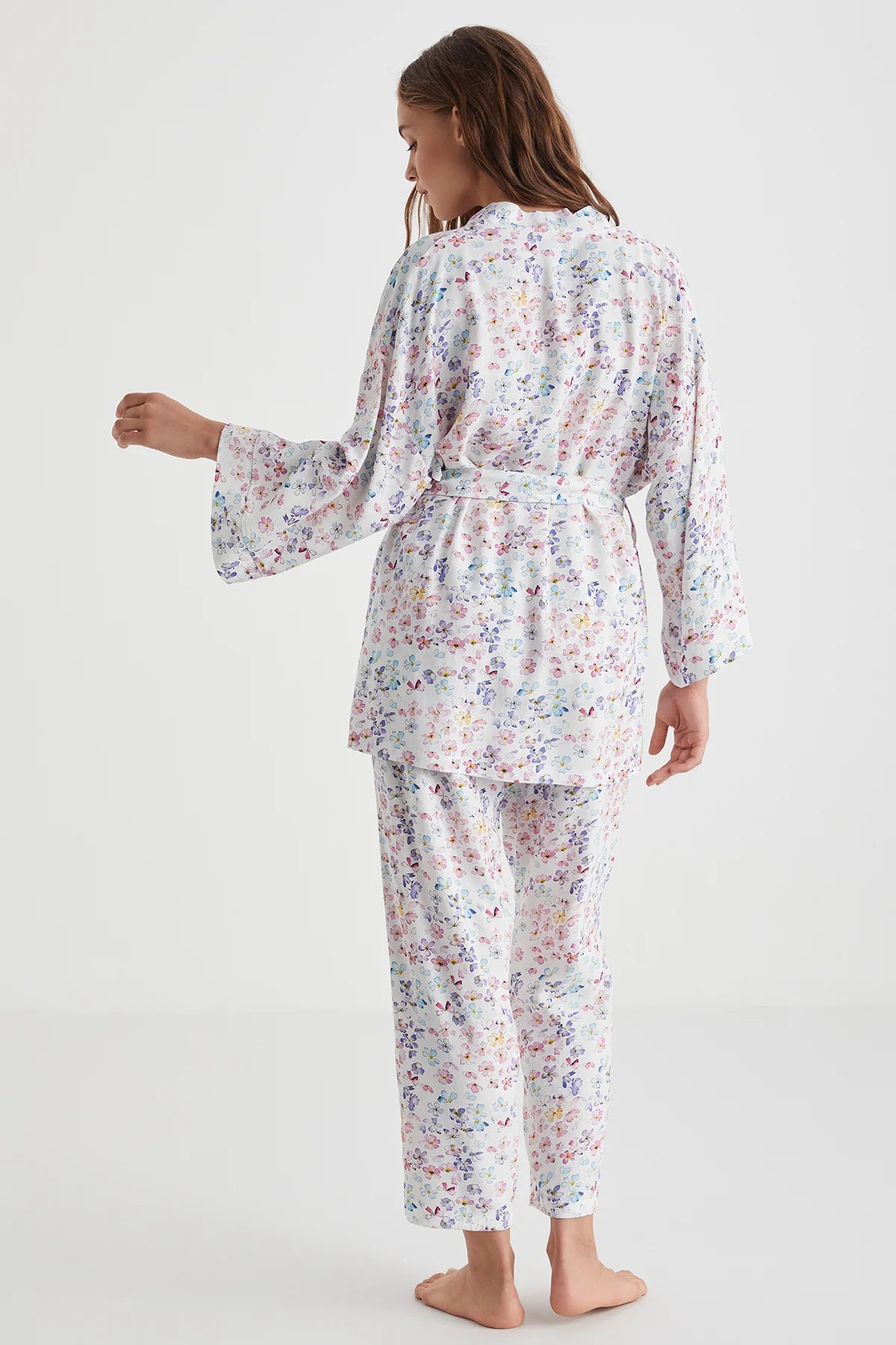 Kadın Çiçek Desenli Üçlü Sabahlıklı Pijama Takımı