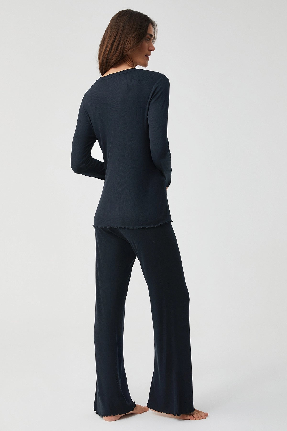 Yumuşak Dokulu Siyah Uzun Kollu Pijama Takımı