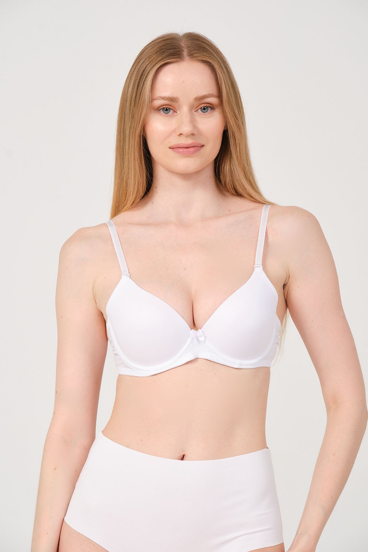 Mellie B Kap Mikro Kumaş Yumuşak Dokulu Balenli Dolgusuz Sütyen