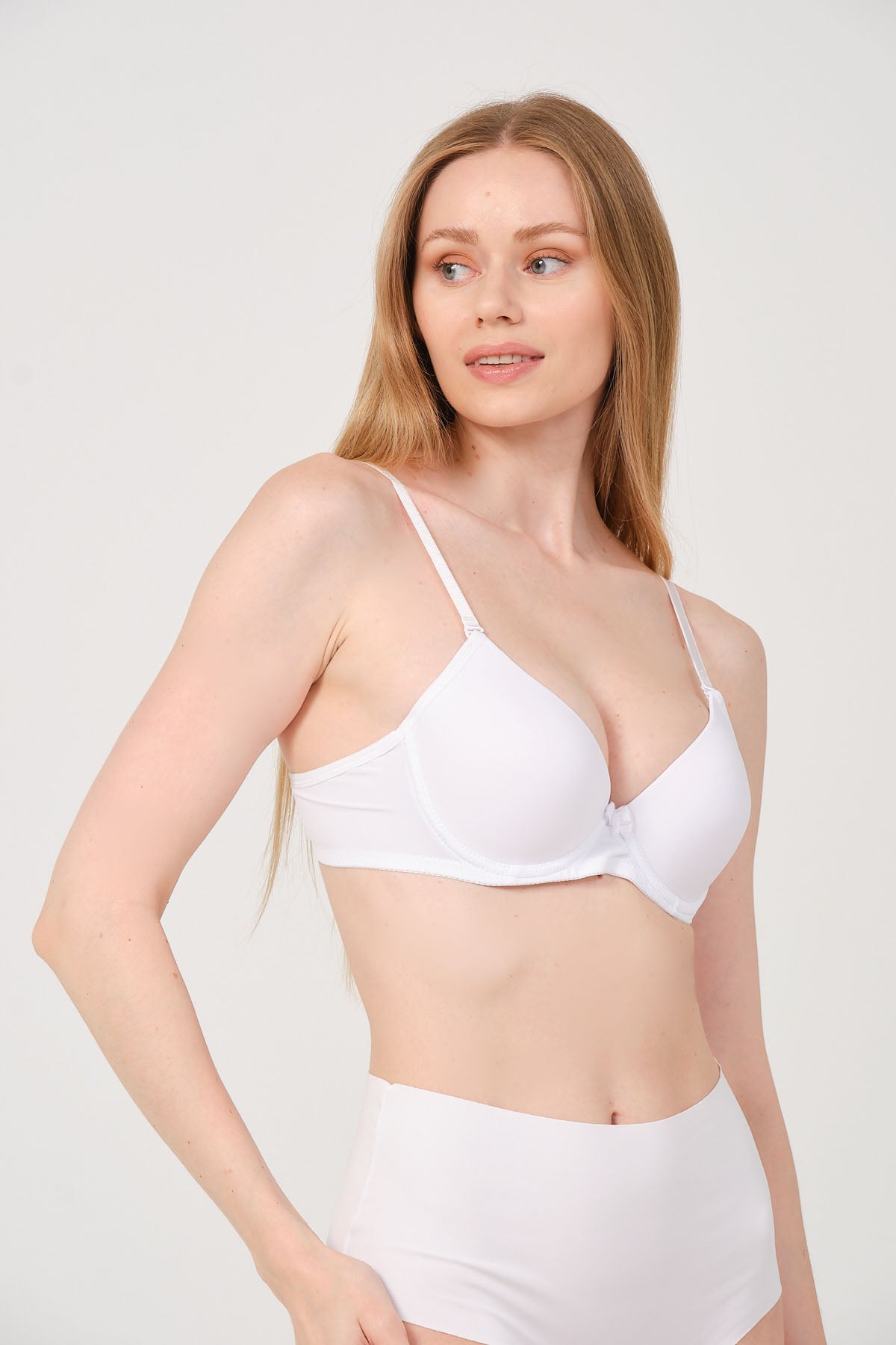 Mellie B Kap Mikro Kumaş Yumuşak Dokulu Balenli Dolgusuz Sütyen