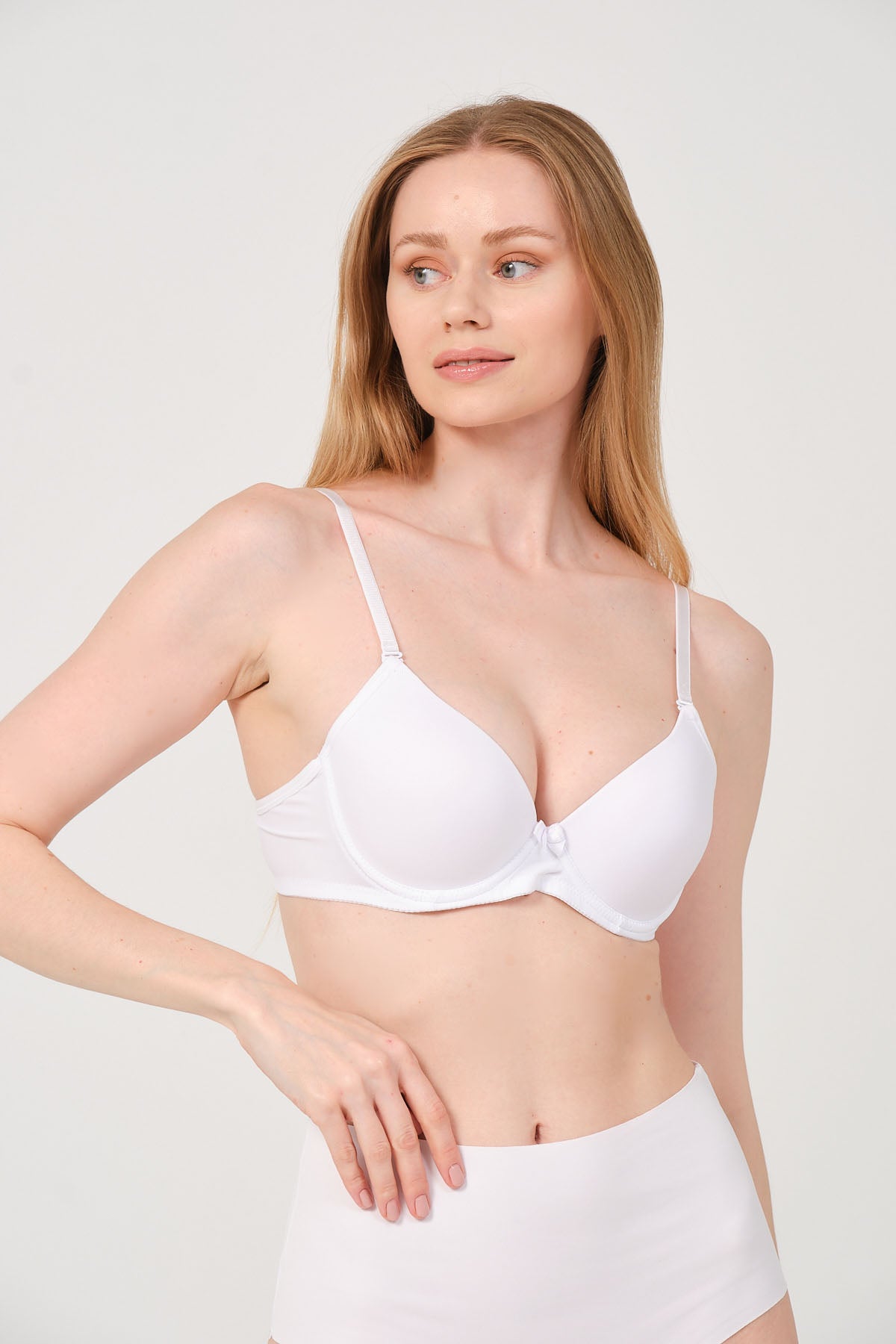 Mellie B Kap Mikro Kumaş Yumuşak Dokulu Balenli Dolgusuz Sütyen