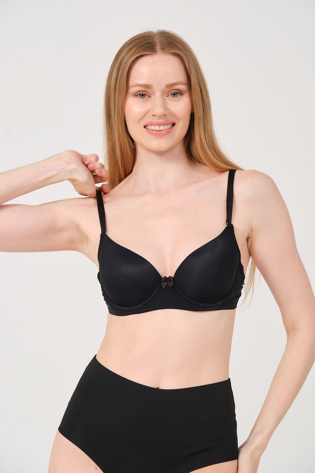 Mellie B Kap Mikro Kumaş Yumuşak Dokulu Balenli Dolgusuz Sütyen