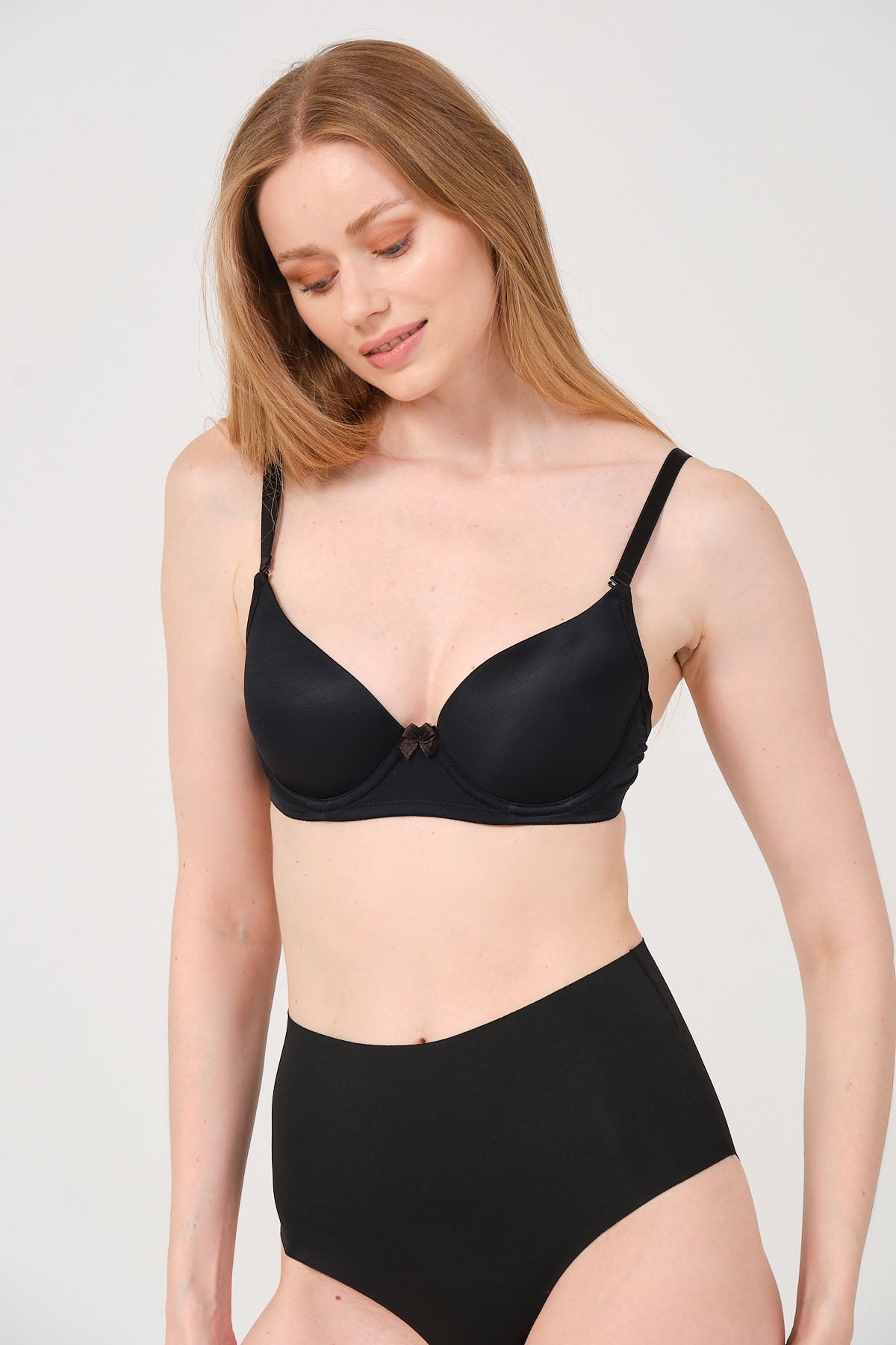 Mellie B Kap Mikro Kumaş Yumuşak Dokulu Balenli Dolgusuz Sütyen