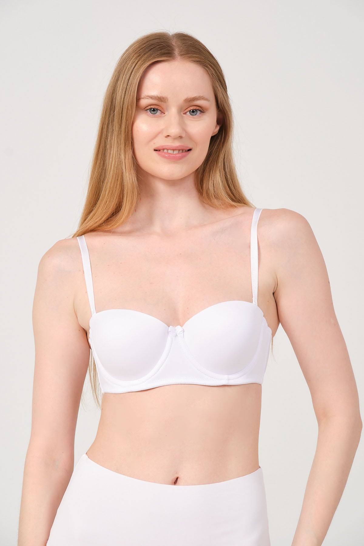 Mellie B Kap Mikro Kumaş Yumuşak Dokulu Balenli Dolgusuz Straplez Sütyen