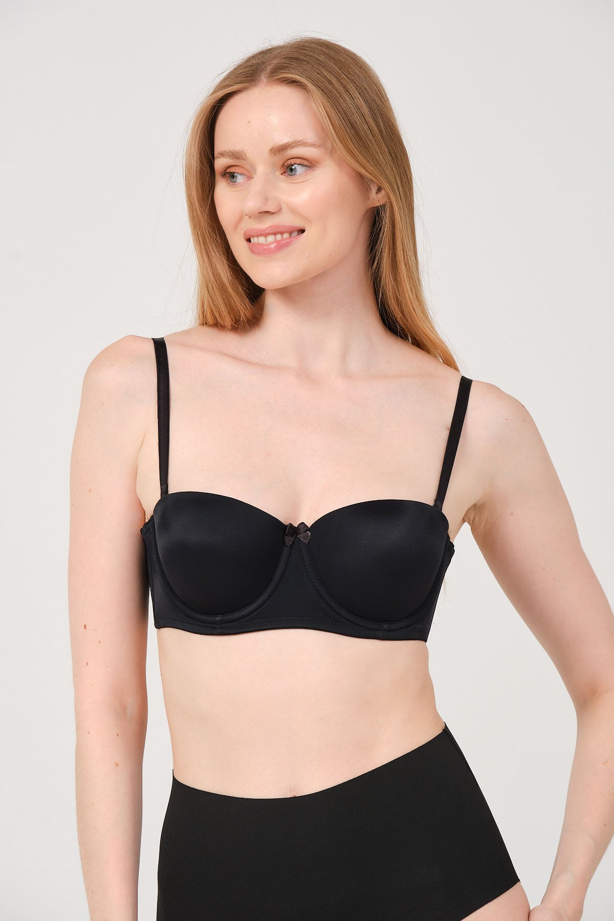 Mellie B Kap Mikro Kumaş Yumuşak Dokulu Balenli Dolgusuz Straplez Sütyen