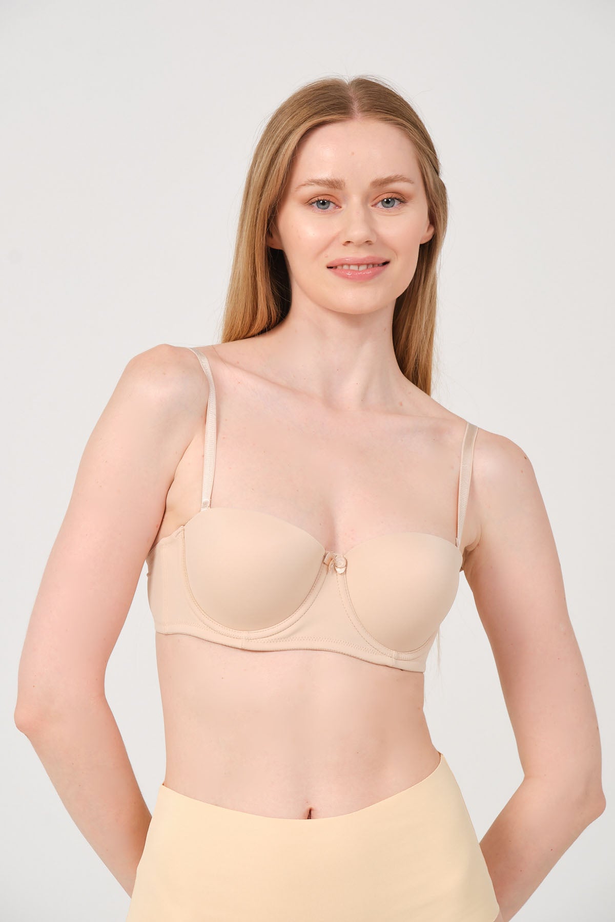 Mellie B Kap Mikro Kumaş Yumuşak Dokulu Balenli Dolgusuz Straplez Sütyen