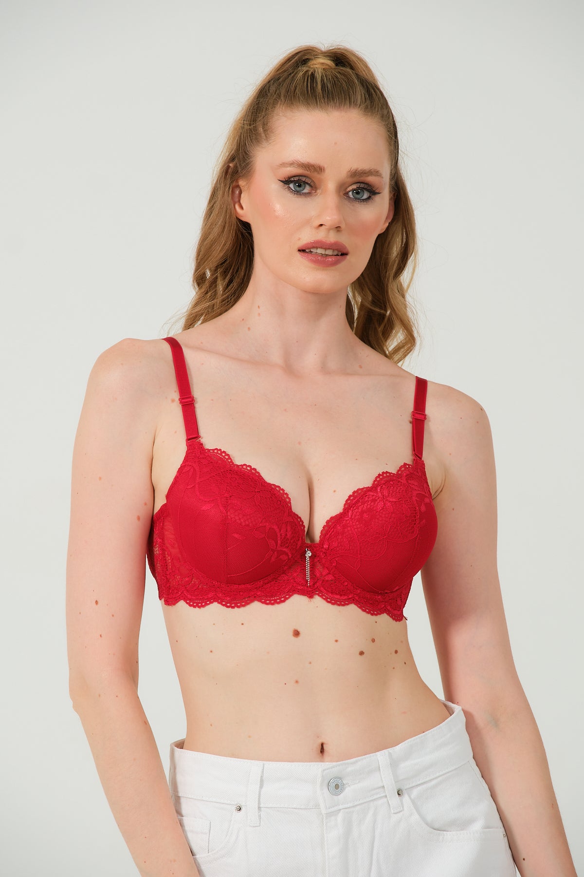 Kadın Dolgulu Dantelli İç Pedi Pamuklu Sütyen