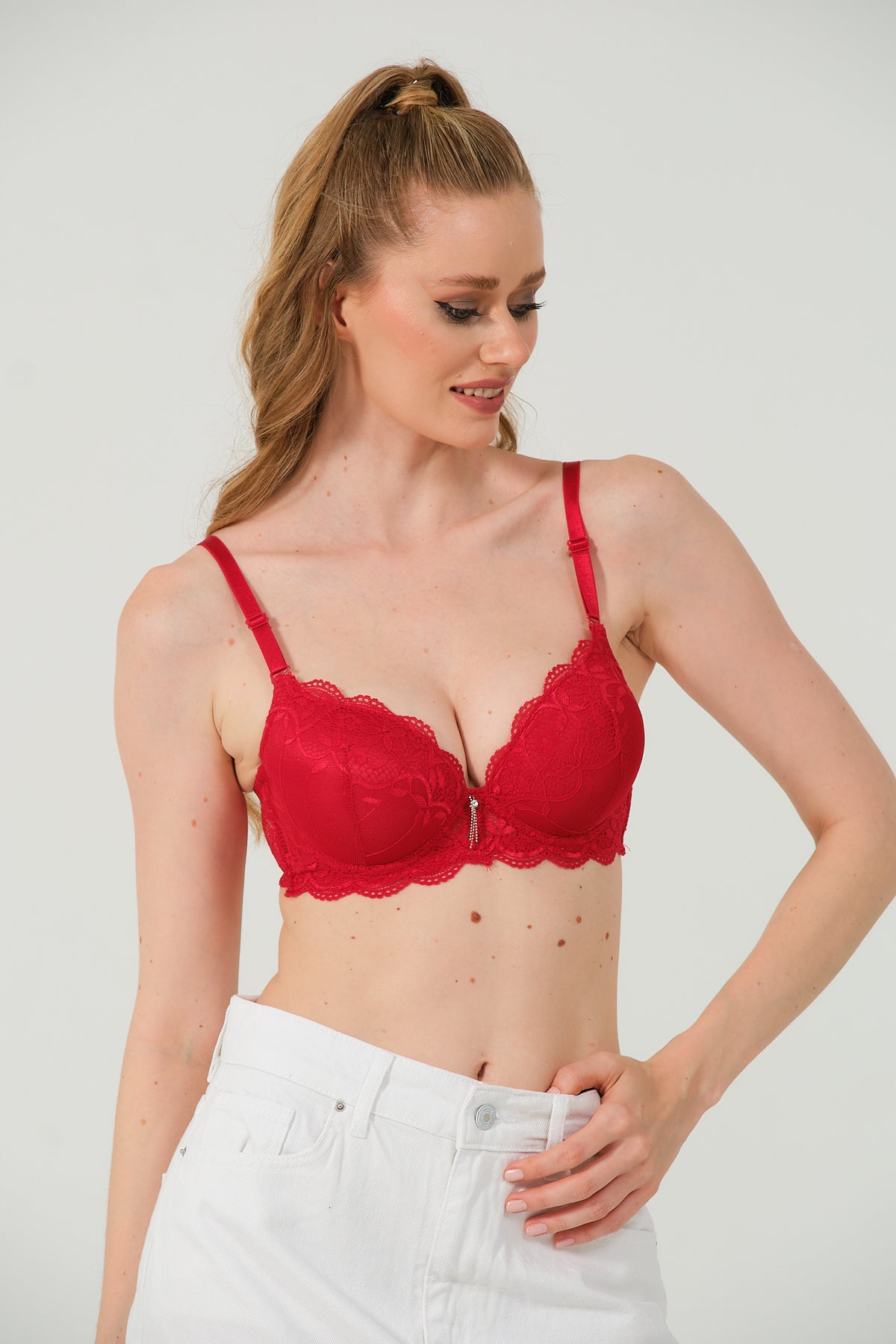 Kadın Dolgulu Dantelli İç Pedi Pamuklu Sütyen