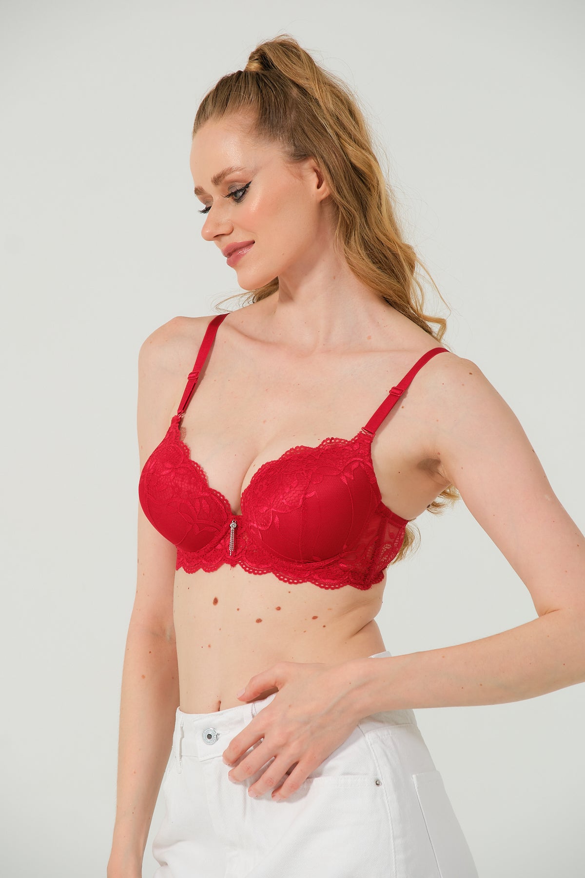 Kadın Dolgulu Dantelli İç Pedi Pamuklu Sütyen