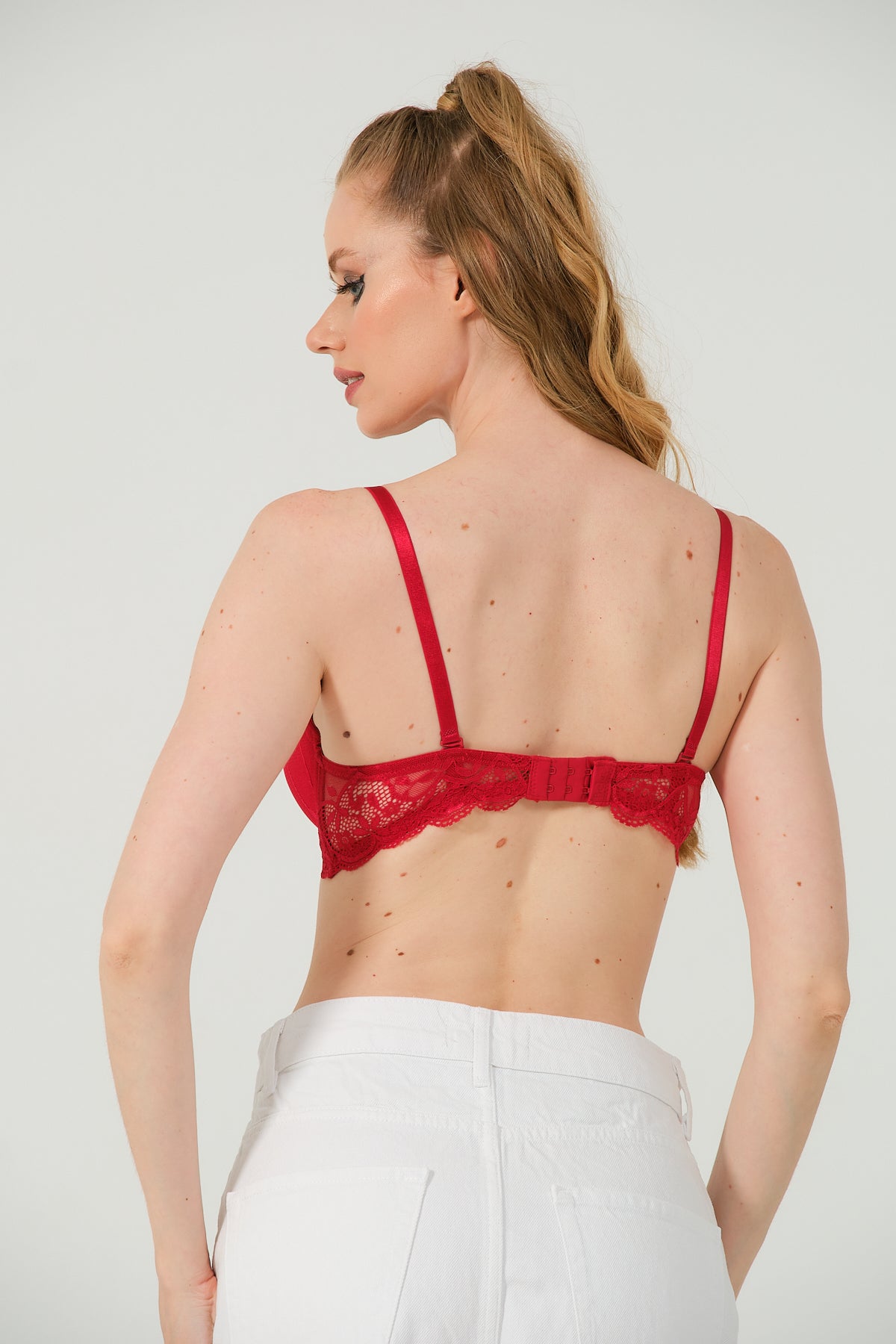 Kadın Dolgulu Dantelli İç Pedi Pamuklu Sütyen