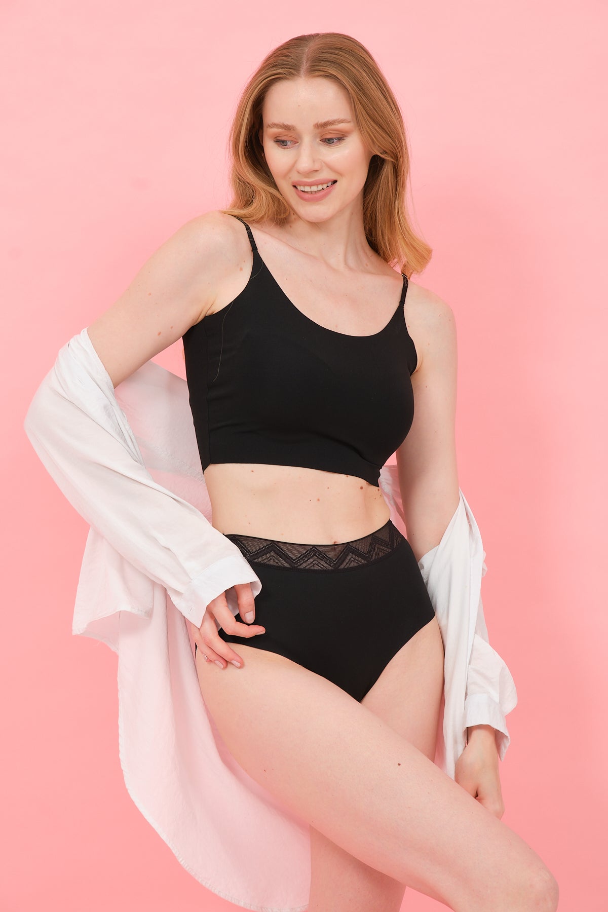 Kadın Ayarlanabilir İnce Askılı Lazer Kesim Crop Büstiyer