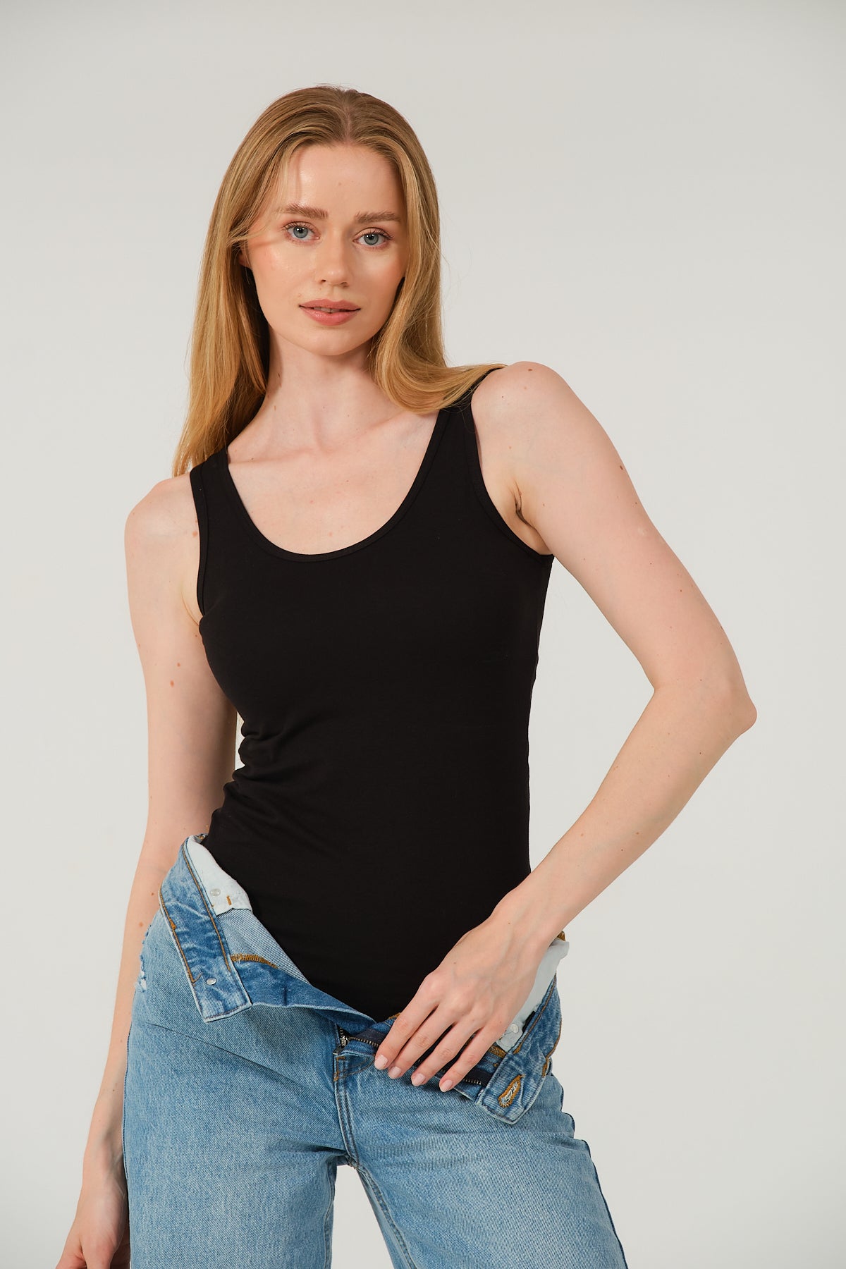 Kalın Askılı Siyah Pamuklu Basic Atlet