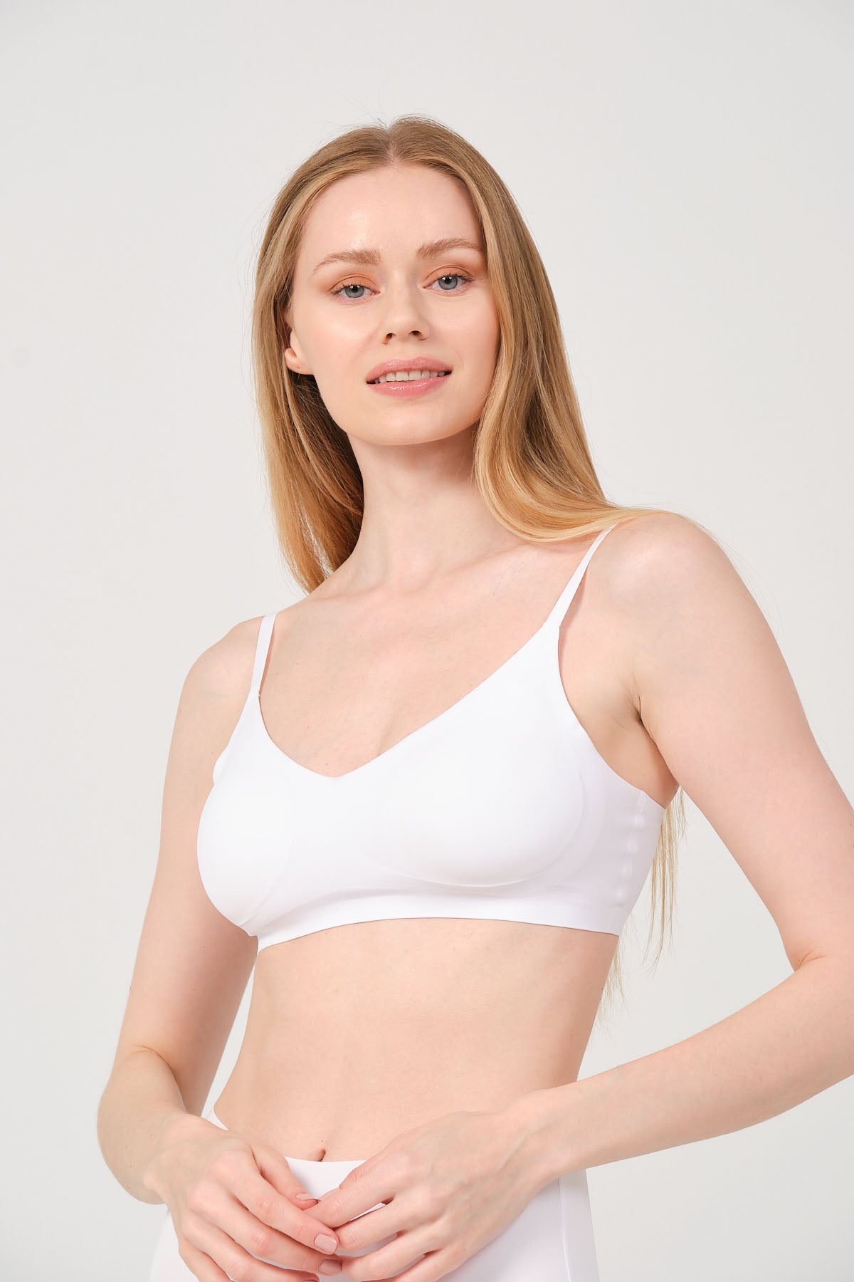 Mellie İnce Ayarlanabilir Askılı Balensiz Dikişsiz Gündüz Ve Gece Sütyeni