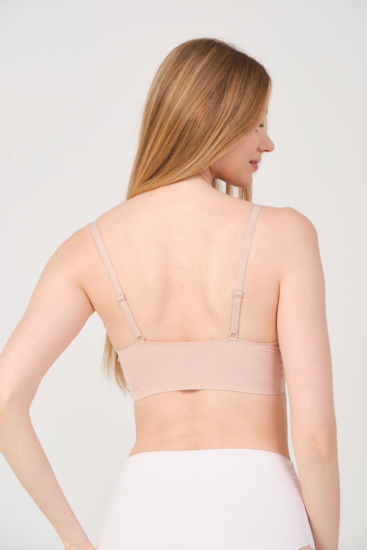 Mellie İnce Ayarlanabilir Askılı Balensiz Dikişsiz Gündüz Ve Gece Sütyeni