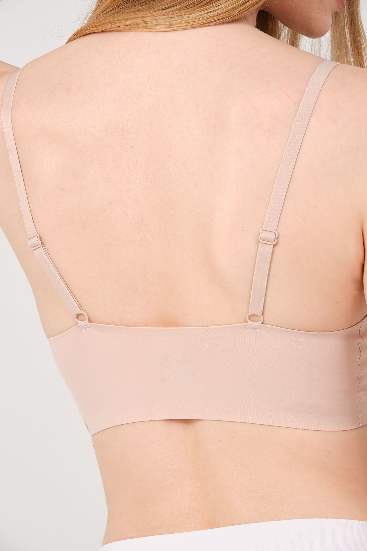 Mellie İnce Ayarlanabilir Askılı Balensiz Dikişsiz Gündüz Ve Gece Sütyeni